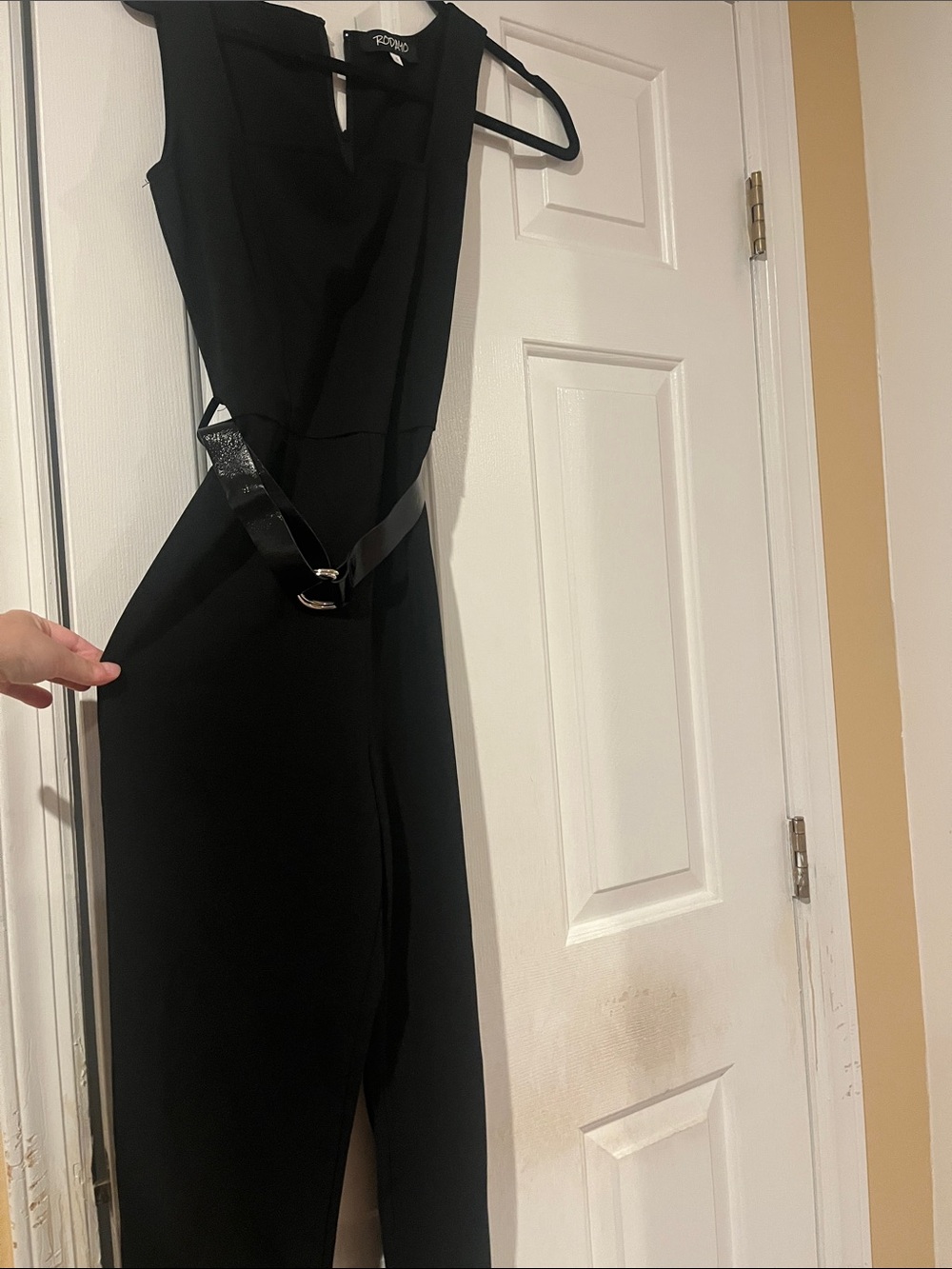 Classic Black Sleeveless jumpsuit with Belt